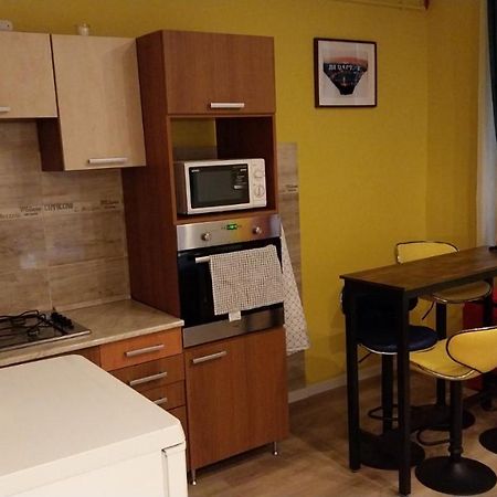 Yellow Blue Apartment Budapest Exterior photo