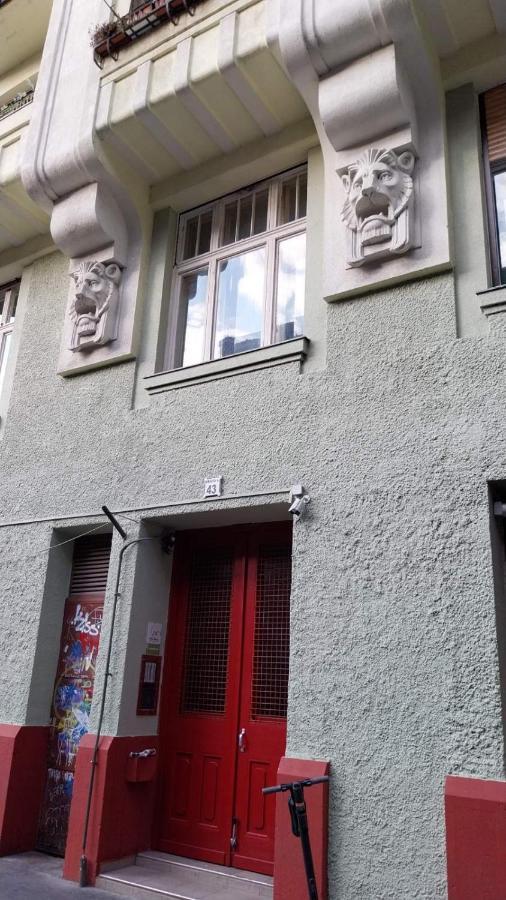 Yellow Blue Apartment Budapest Exterior photo